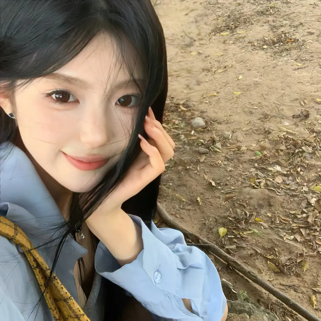 女孩舞步